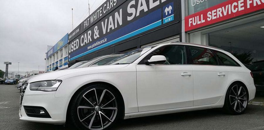 Cobra lowering springs and new 19″ wheels and tyres supplied and fitted to this Audi A4 Avant!