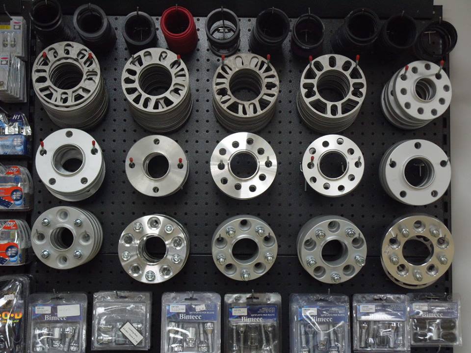 thumbnail image 2 of 38mm (1.5 Inch) Wheel Spacers 4x108 – For Ford Focus, Contour, Escort & More (2pc, 73.1mm Hub, M12x1.5 Studs) 2 of 12